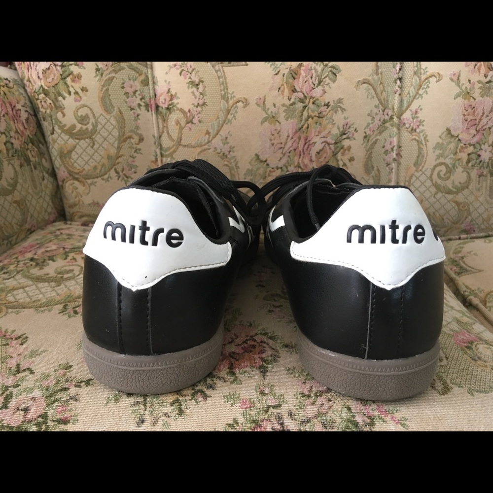 Mitre Athletic Shoes - Picture 2 of 7